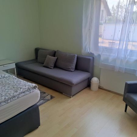 קרלסרוהה Gaestehaus Windheim מראה חיצוני תמונה